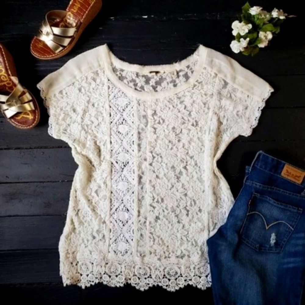 🌸 Miss Me Crochet and Lace Blouse
